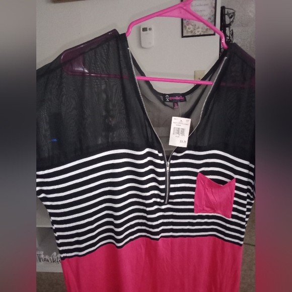 Plus blouse 💕💕 - Picture 8 of 8